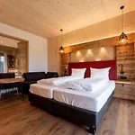 Zum Goldenen Kreuz 3*