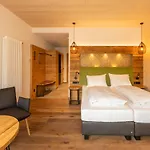 Zum Goldenen Kreuz Hotel