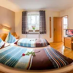 Zum Goldenen Kreuz Hotel