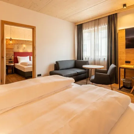 Hotel Zum Goldenen Kreuz 3*