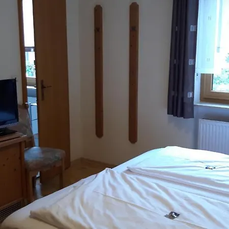 Hotel Zum Goldenen Kreuz 3*