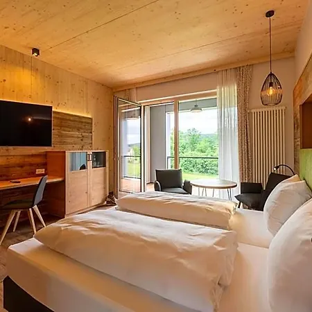 Hotel Zum Goldenen Kreuz 3*