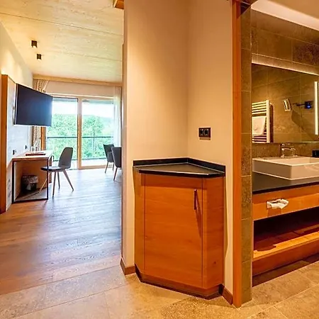 Zum Goldenen Kreuz Hotel 3*