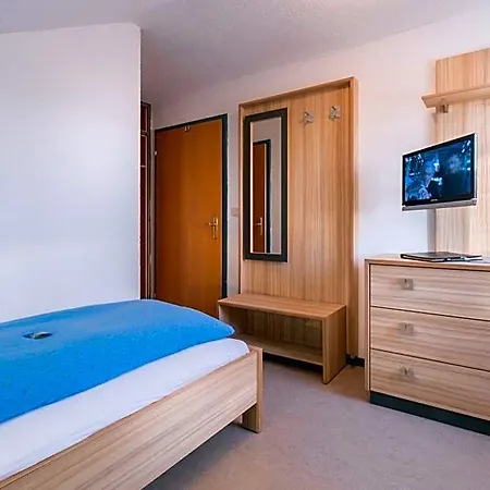 Zum Goldenen Kreuz Hotel 3*
