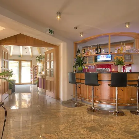 Zum Goldenen Kreuz Hotel