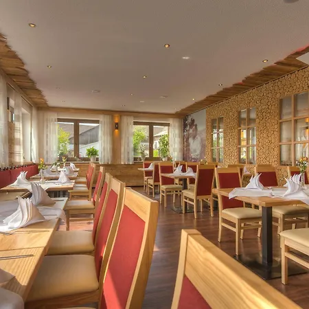 Zum Goldenen Kreuz Hotel Moosbach (Oberpfalz)