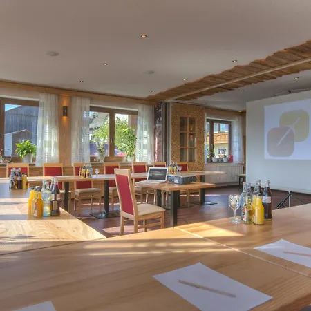 Hotel Zum Goldenen Kreuz 3*