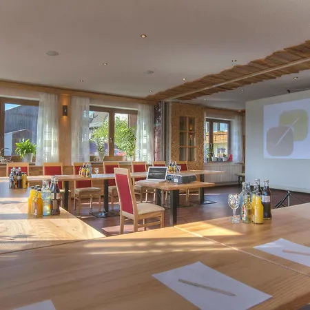 Hotel Zum Goldenen Kreuz 3*