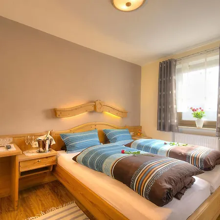 Zum Goldenen Kreuz 3* Moosbach (Oberpfalz)