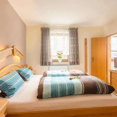 Zum Goldenen Kreuz Hotel Moosbach (Oberpfalz)